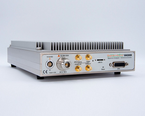 Анализатор спектра реального времени Signal Hound SM200B